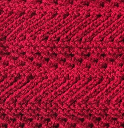 Red Lacy Cowl