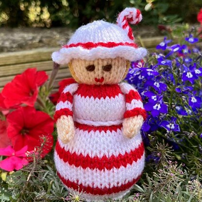 Christmas Doll Knitting Pattern - Toy Knitting Pattern