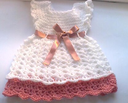 Pretty crochet baby dress