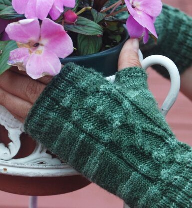 Stoloniferous Fingerless Mitts