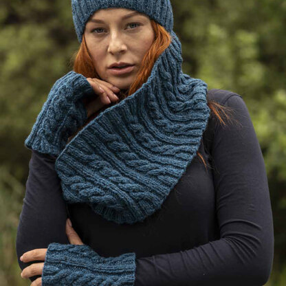 Queensland Collection Karen Hat, Cowl & Miits PDF