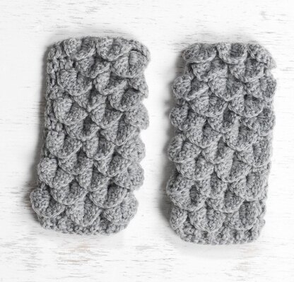 Crocodile Stitch Fingerless Mitts