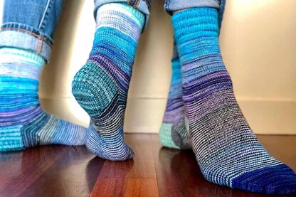 Shadow Fade Socks
