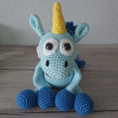 Amigurumi Häkelanleitung Einhorn Fluffy II.