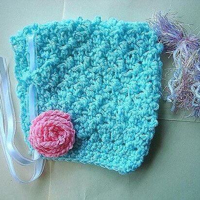 596 PEBBLE STITCH baby bonnet