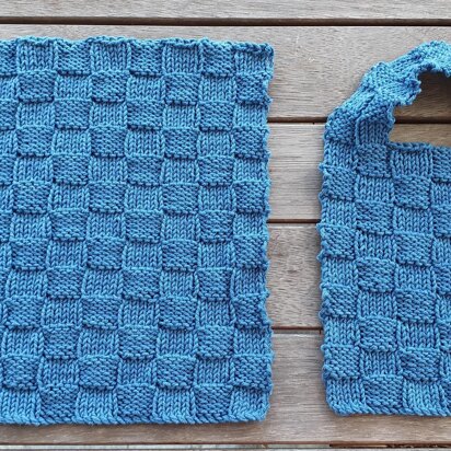 Lexie - 8ply/DK block stitch bib and washcloth