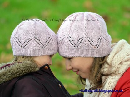 Lace Charm Hat and Cowl Set