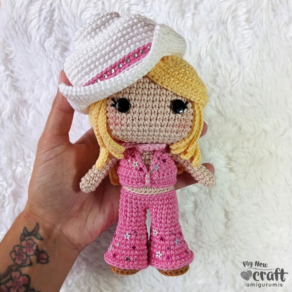 Barbie amigurumi, Crochê