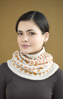 Harvest Stitched Cowl in Lion Brand Wool-Ease - 90712AD