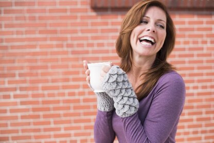 Crocodile Stitch Fingerless Mitts