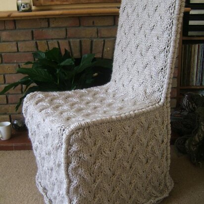 Travelling Cable Chair Cover with Piping