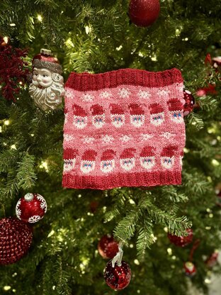 Here Comes Santa Cowl