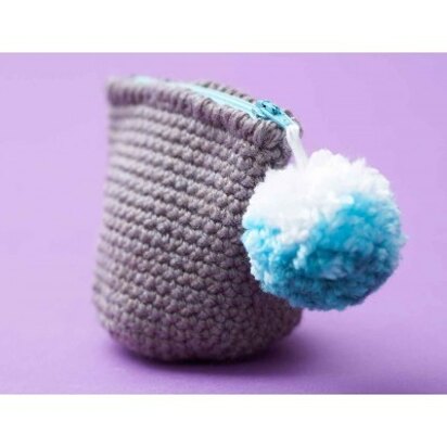 Ombre Pompom Change Purse in Bernat Satin