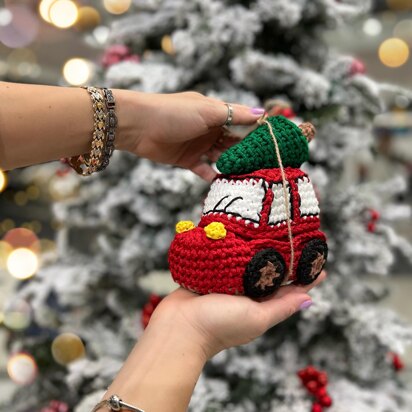 Christmas car basket