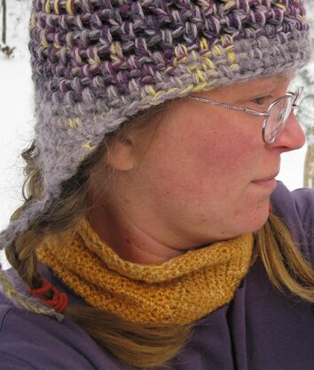 Winter Sunflower - a multi-yarn earflap hat
