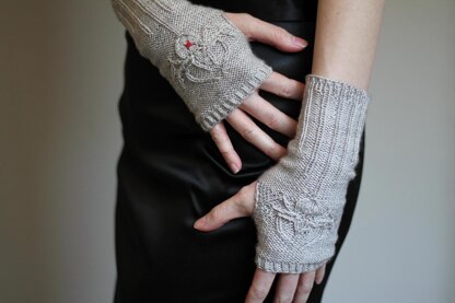 Silken Spider Gloves