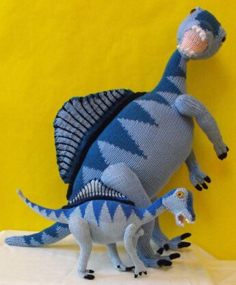 SPENCER SPINOSAURUS AND BABY TOY DINOSAUR KNITTING PATTERN - MADMONKEYKNITS