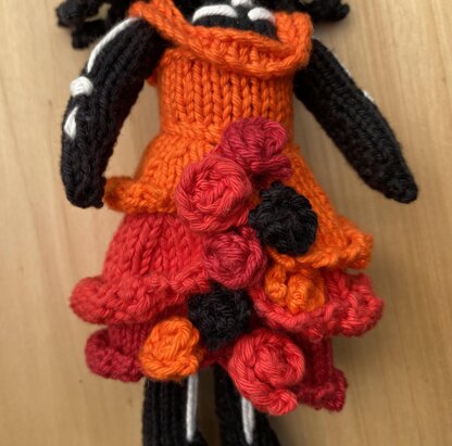 Day of the Dead knitted doll pattern
