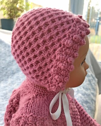 P100 Dolls Irish Lace Dress and Bonnet