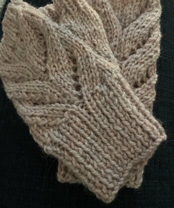 Leaves Fingerless Gloves