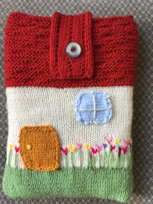 Cottage tablet/iPad cosy