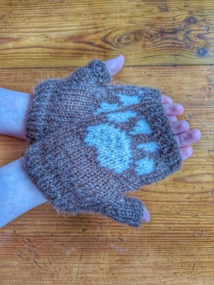 Paw Print Glove