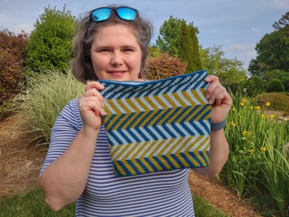 Arrow Striped Cowl