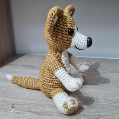 Cerys the Corgi - UK Terminology - Amigurumi