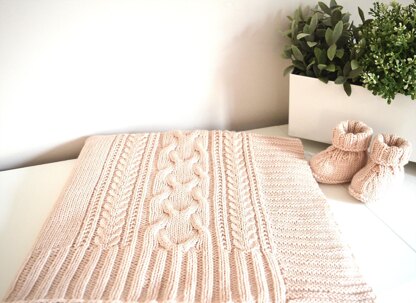 Kabel Treasure Blanket and Baby Bootees - P100