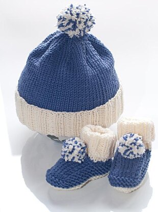 Baby bobble hat and booties "Nicki"