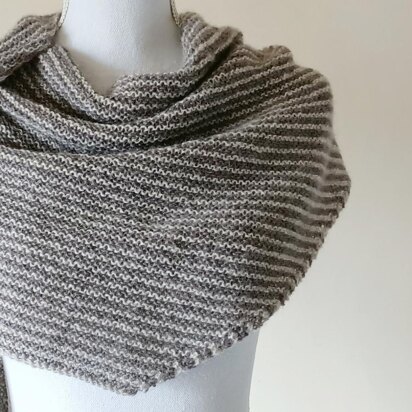 Stately Study Hall Knitted Shawl [FREE Knitting Pattern]