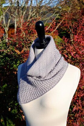 Pearl Cottage Cowl