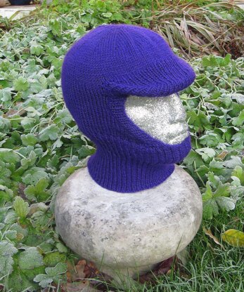 SOFT PEAK BALACLAVA AND BEANIE HAT