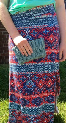 Simple Summer Clutch