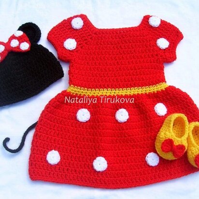 Minnie Mouse Baby Hat, Dress and Shoes Outfit