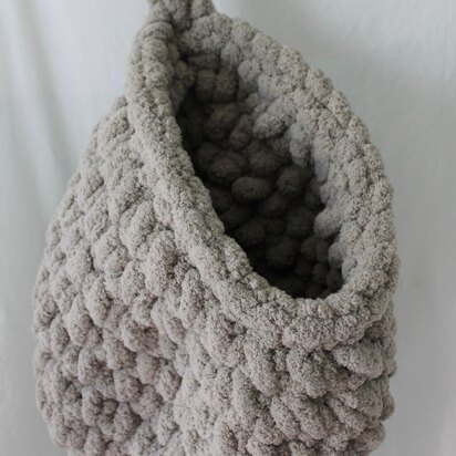 EZ Crochet Hanging Basket