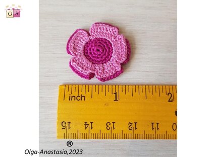 Bright crochet flowers