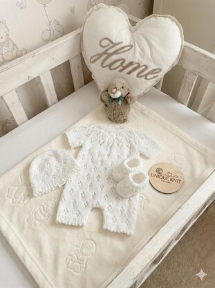 "Snowdrop" romper suit