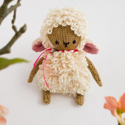 Sasha the sheep - Toy knitting pattern - knitting pattern