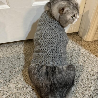 Diamonds pet sweater