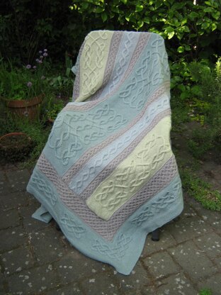 Rhos Dirion Celtic Blanket