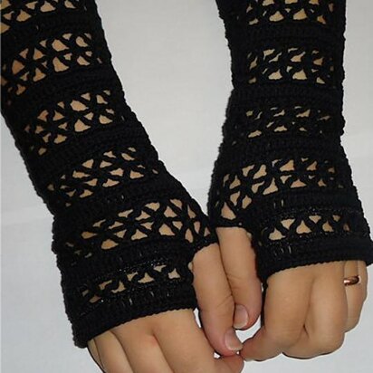 Geometrical Fingerless Mittens