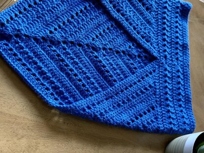 The Alapi Triangle Cowl Crochet Pattern