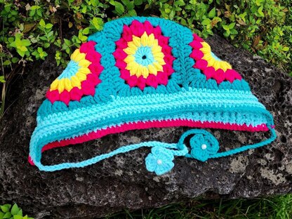 Evelyn Granny Bonnet