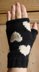 Hearts fingerless mitts