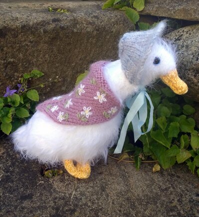 Jemima meets the cat #2