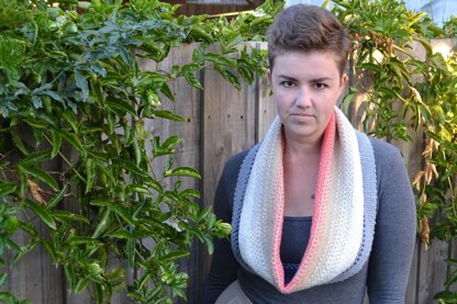 Lowri Cowl