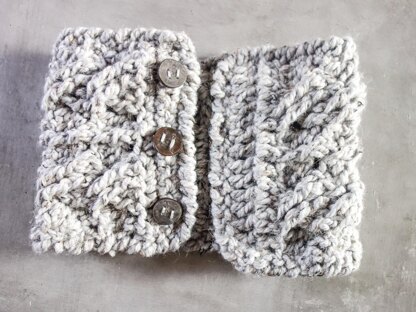 026-Buttonned chunky cowl