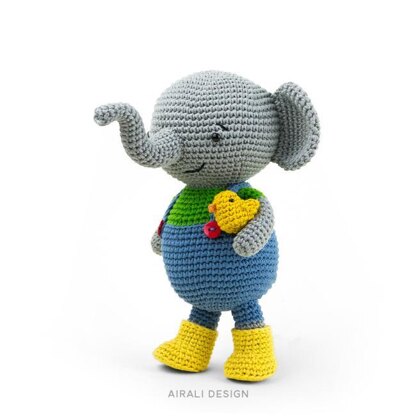 Martin the amigurumi Elephant