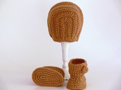 Baby Bonnet and Booties